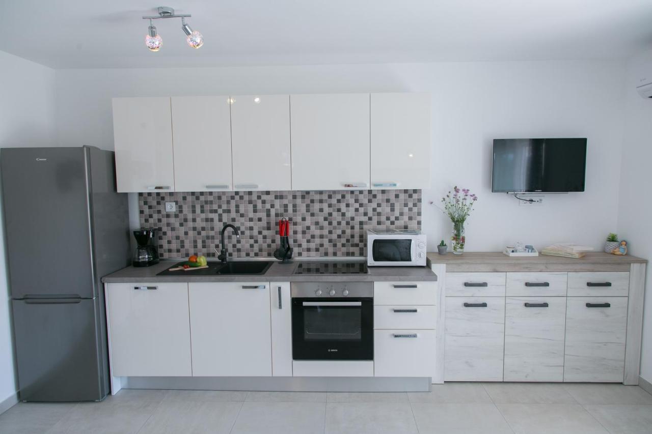 Navi Apartment Kastela Luaran gambar