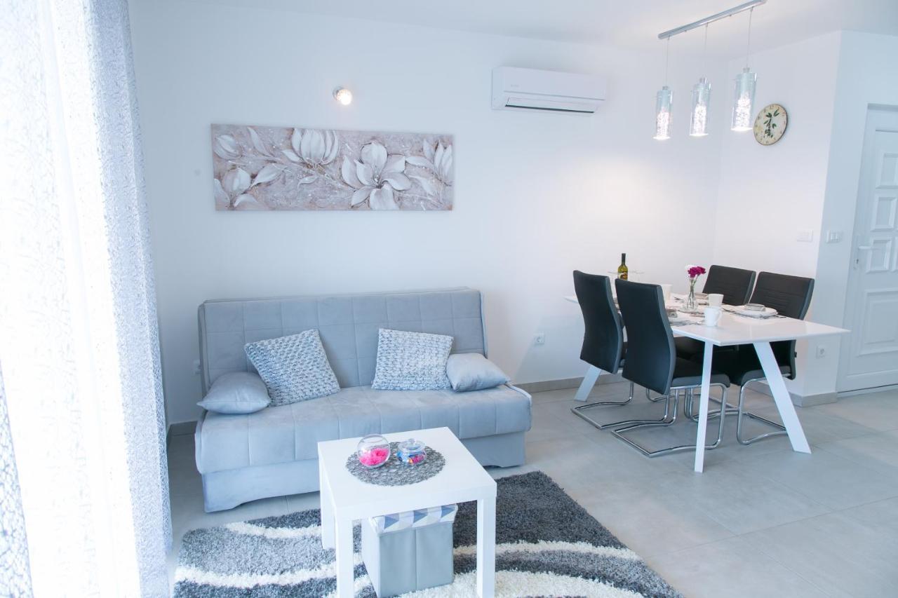 Navi Apartment Kastela Luaran gambar