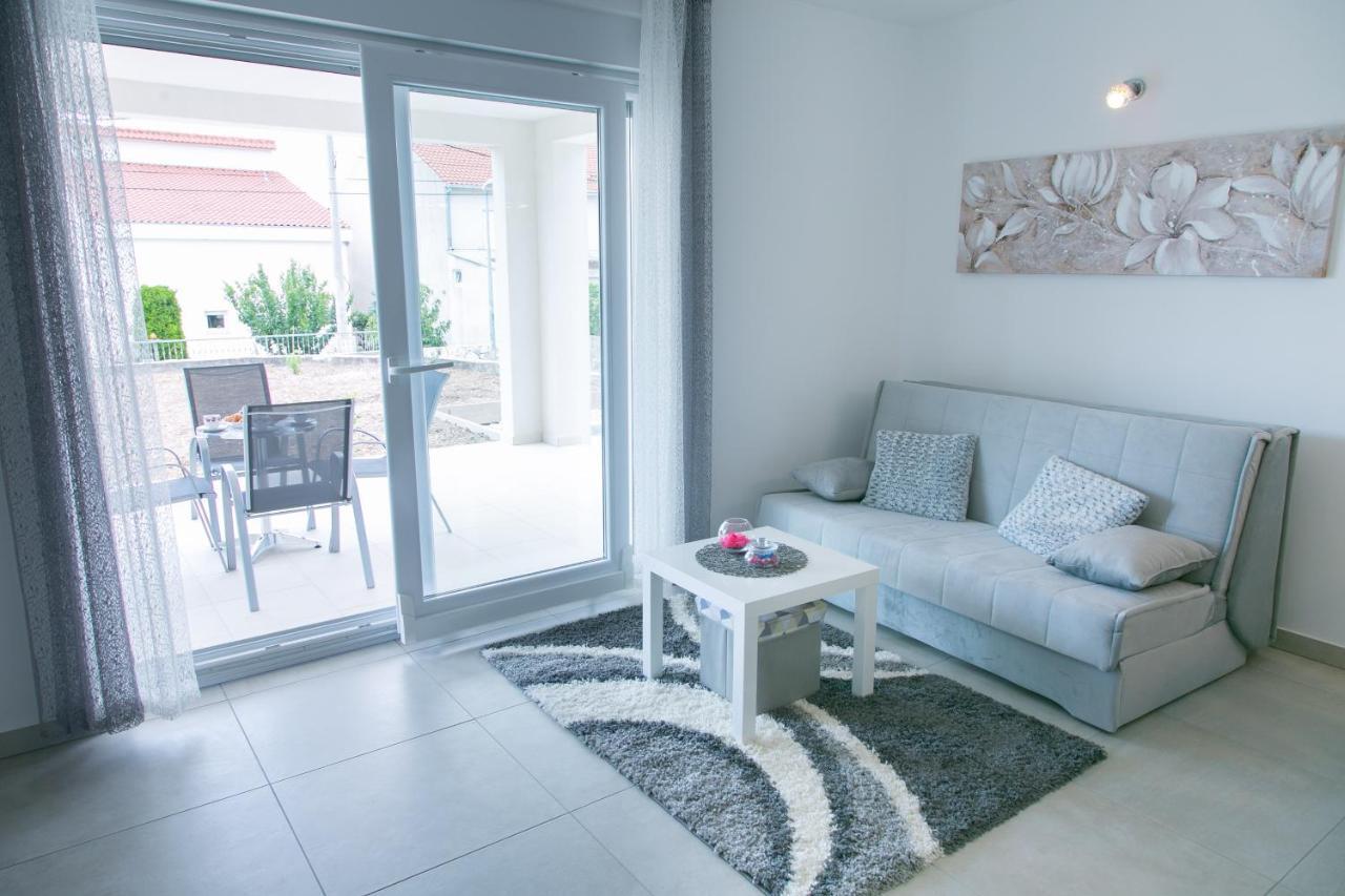 Navi Apartment Kastela Luaran gambar