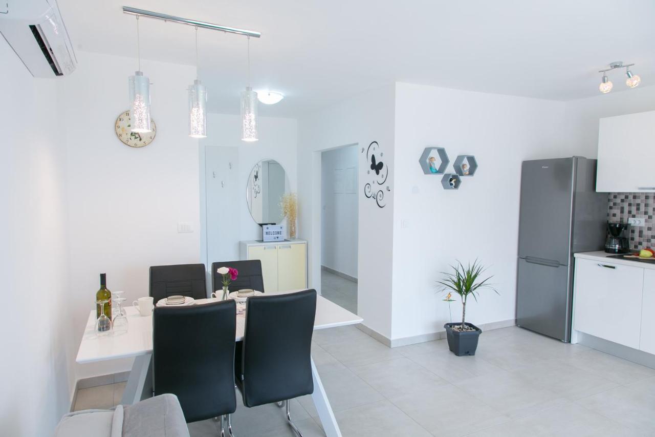Navi Apartment Kastela Luaran gambar