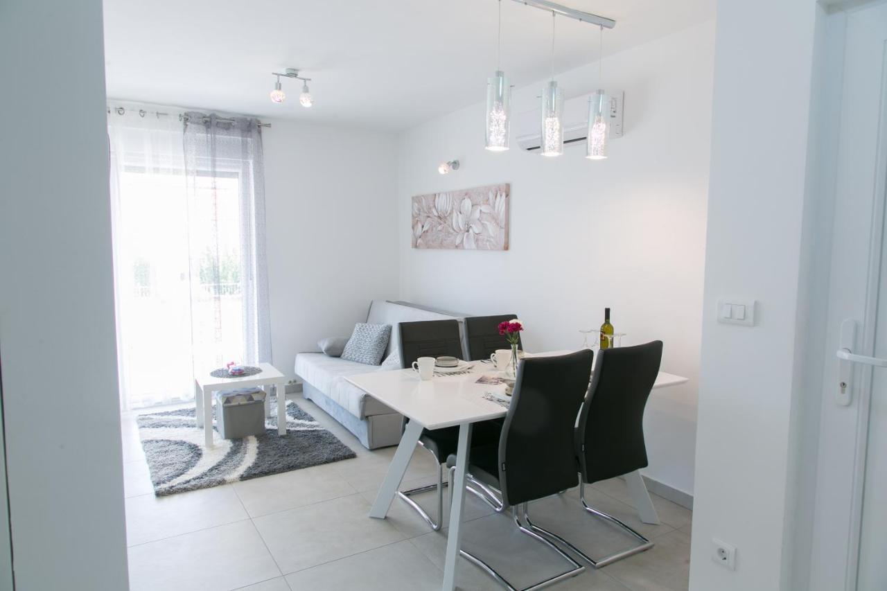 Navi Apartment Kastela Luaran gambar